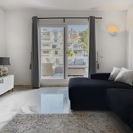 Ivy 4 Nueva Andalucia Pool