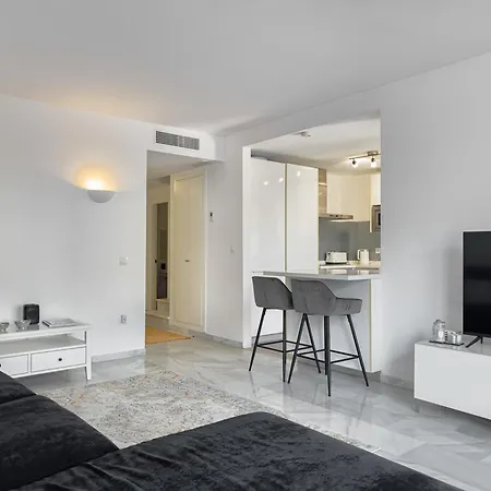 Ivy 4 Nueva Andalucia Pool